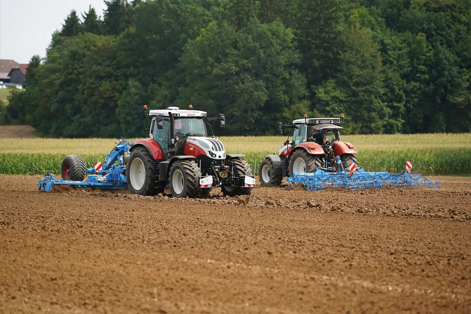 Steyr Traktoren mit Lemken Geräten